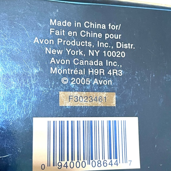 Avon 22" Goldtone Disk and Flower Necklace With Earring Set. - Picture 6 of 7